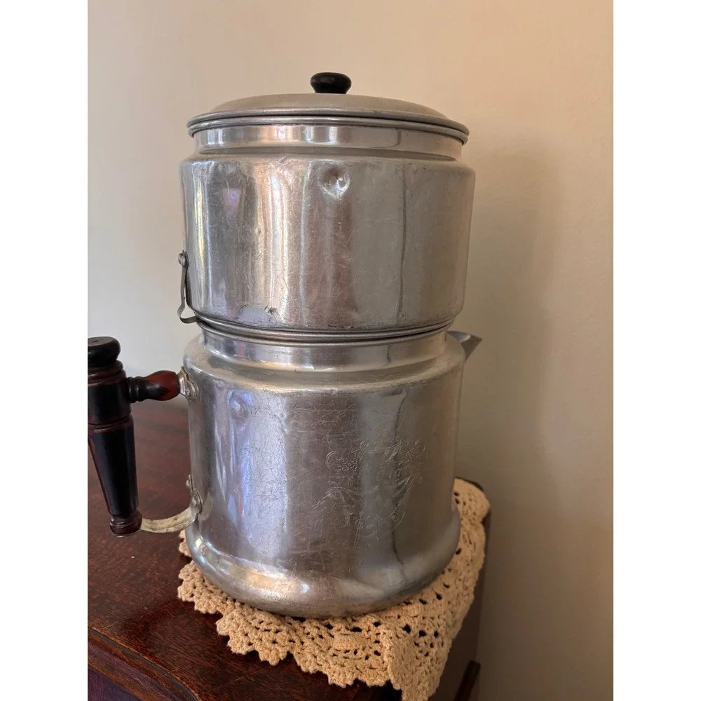 Vintage 1940's Enterprise Co Drip-O-Lator coffee pot 10 cup capacity drip